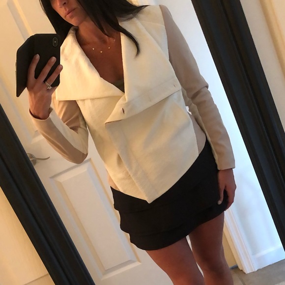 Neutral 2-Tone Jacket - Picture 2 of 6